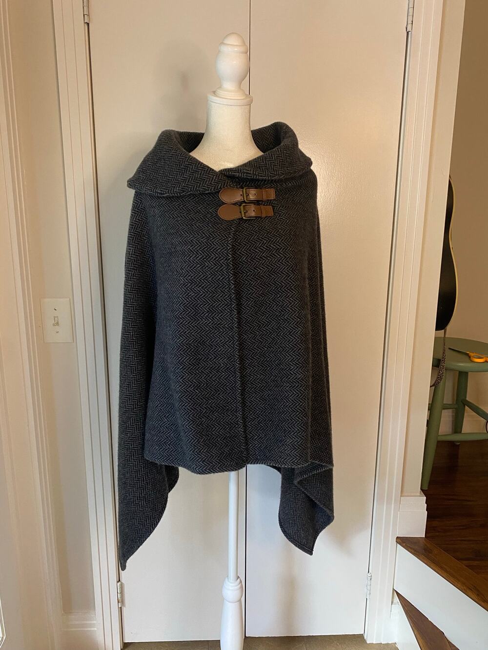 Lauren Ralph Lauren Gray Herringbone Wool Poncho Leather Buckles